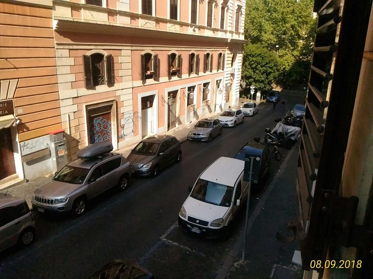 Santini House Hotel Rome Exterior photo